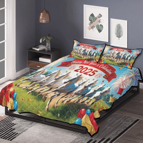 Quilt Bedding Set - Image 2